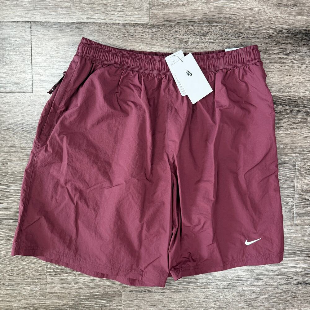 Nike Solo Swoosh Woven Shorts Night Maroon Men's L NWT DX0749-681